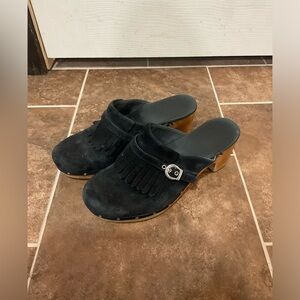 UGG Australia Black Suede Fringe Buckle Slip On Clogs Size 8